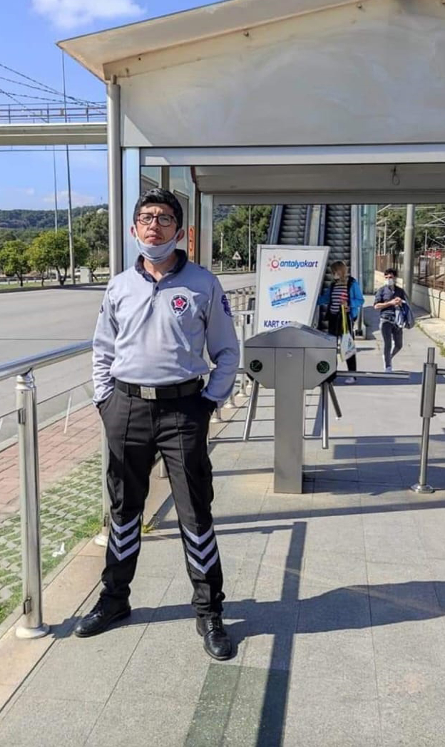 G U V E N L I K G O R E V L I S I N I O L D U R E N S A N I G A M U E B 661884 196201