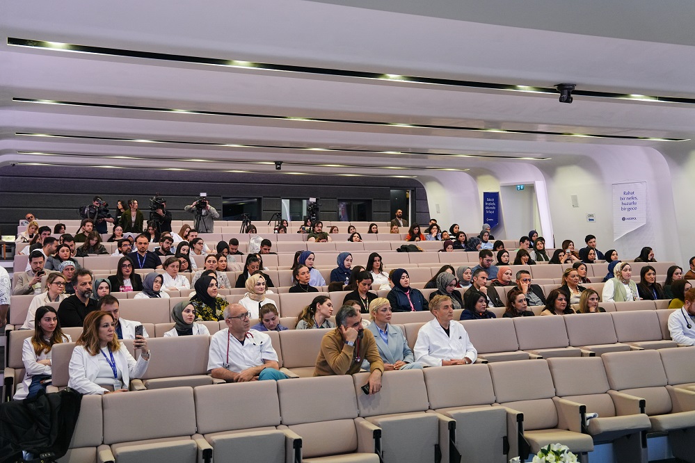 ‘ H A S T A S A B A H K A L K T I G I N D A D I N L E N E M E D I G I N 660404 195740