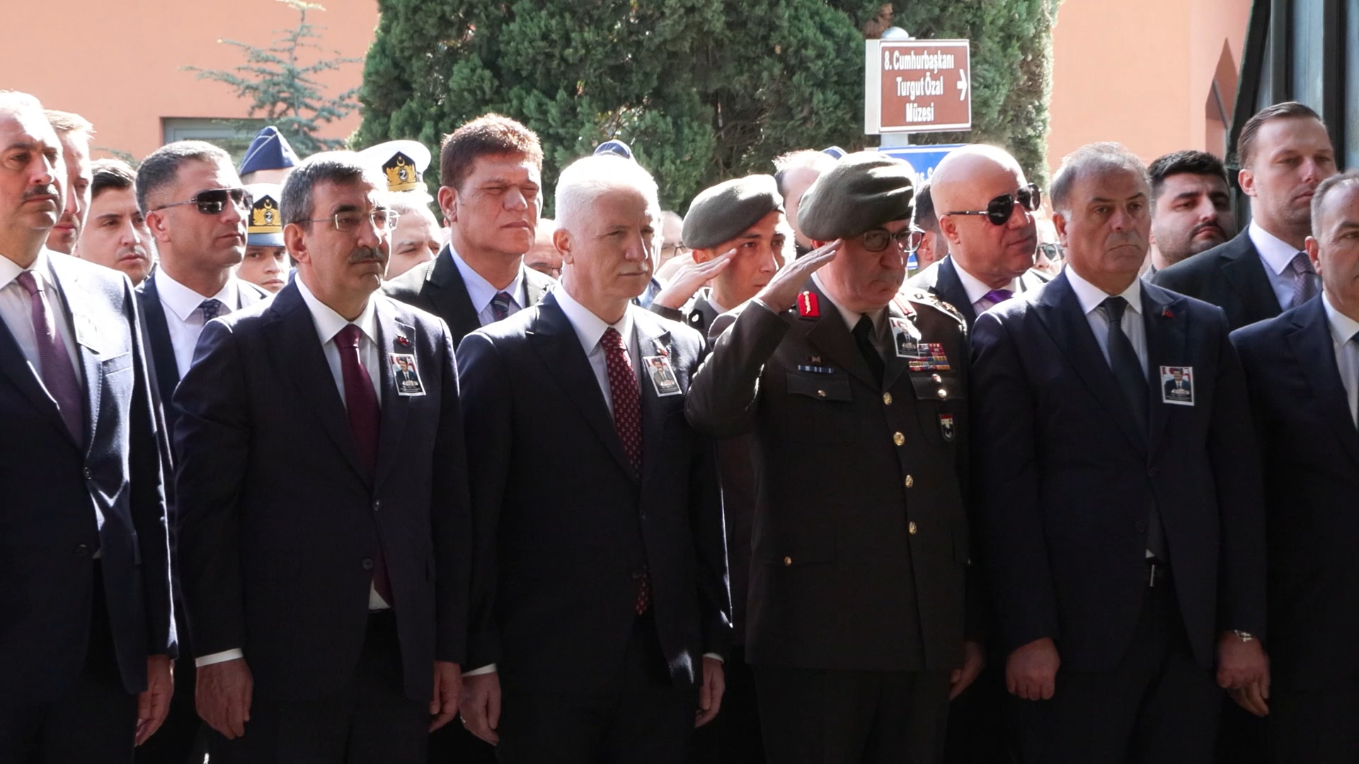 I S T A N B U L 8 I N C I C U M H U R B A S K A N I T U R G U T O 663700 196713