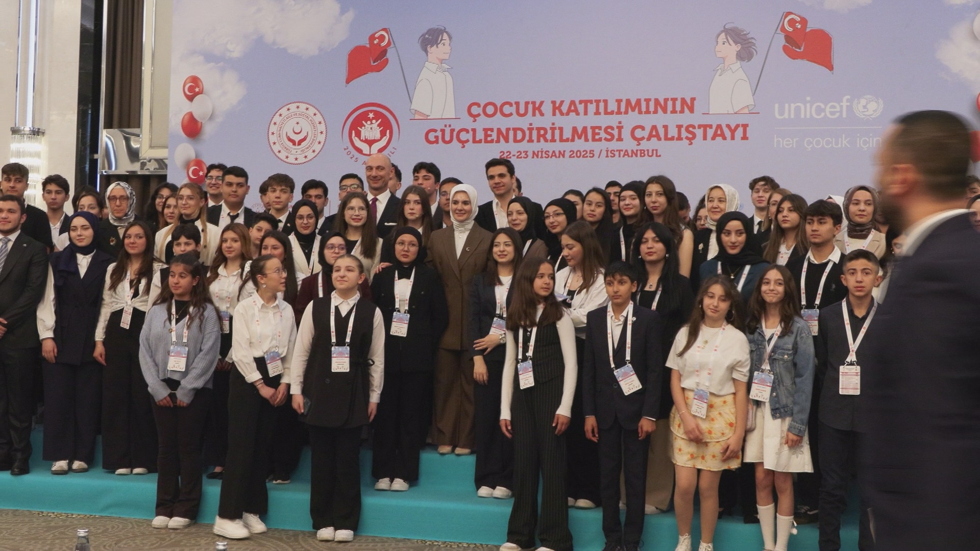 I S T A N B U L B A K A N G O K T A S C O C U K L A R I N K A T I L 672678 199244