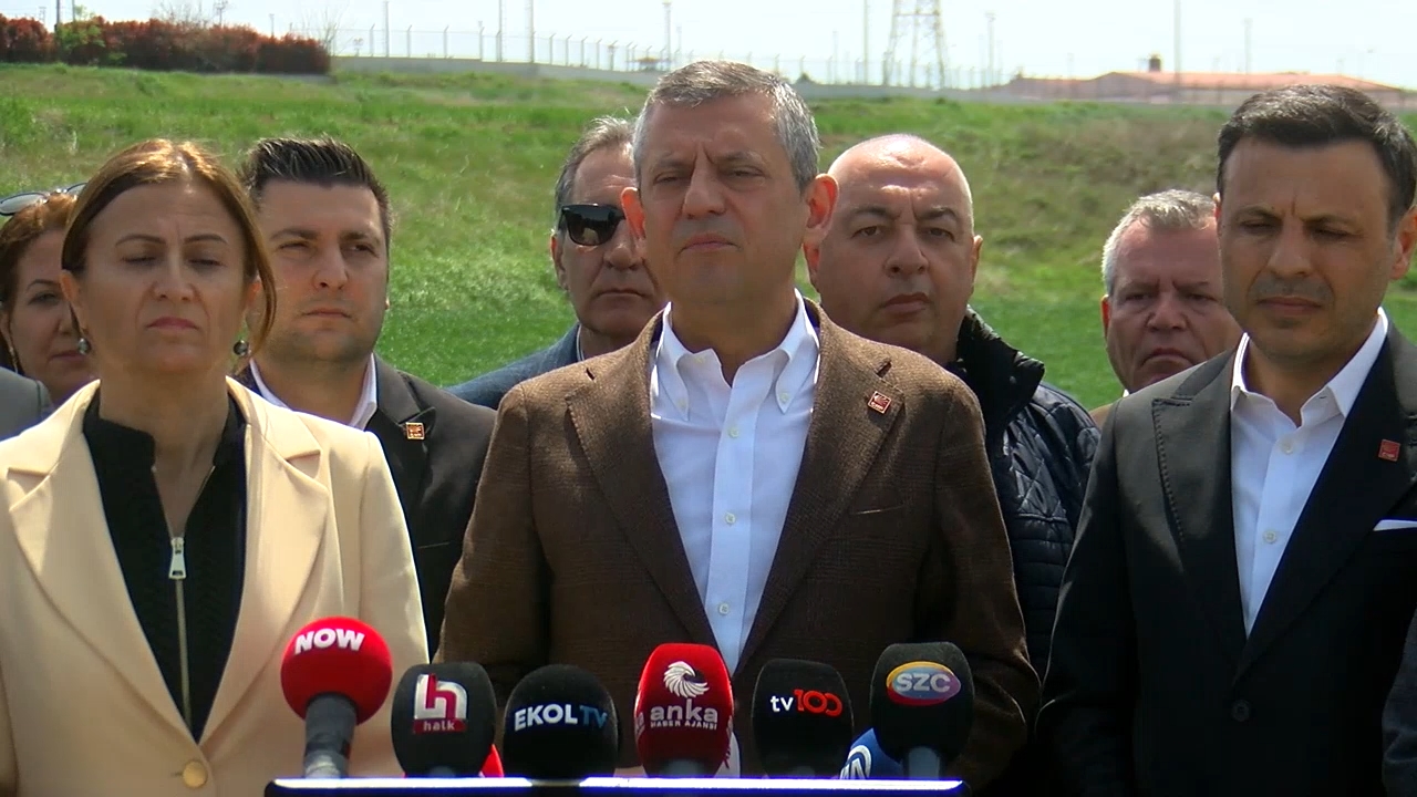 I S T A N B U L O Z G U R O Z E L I M A M O G L U N U S I L I V R 663884 196599