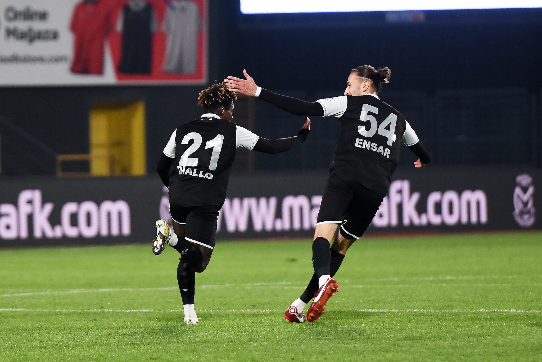 M A N I S A F K P U A N D A N U M U T L U 649517 192442