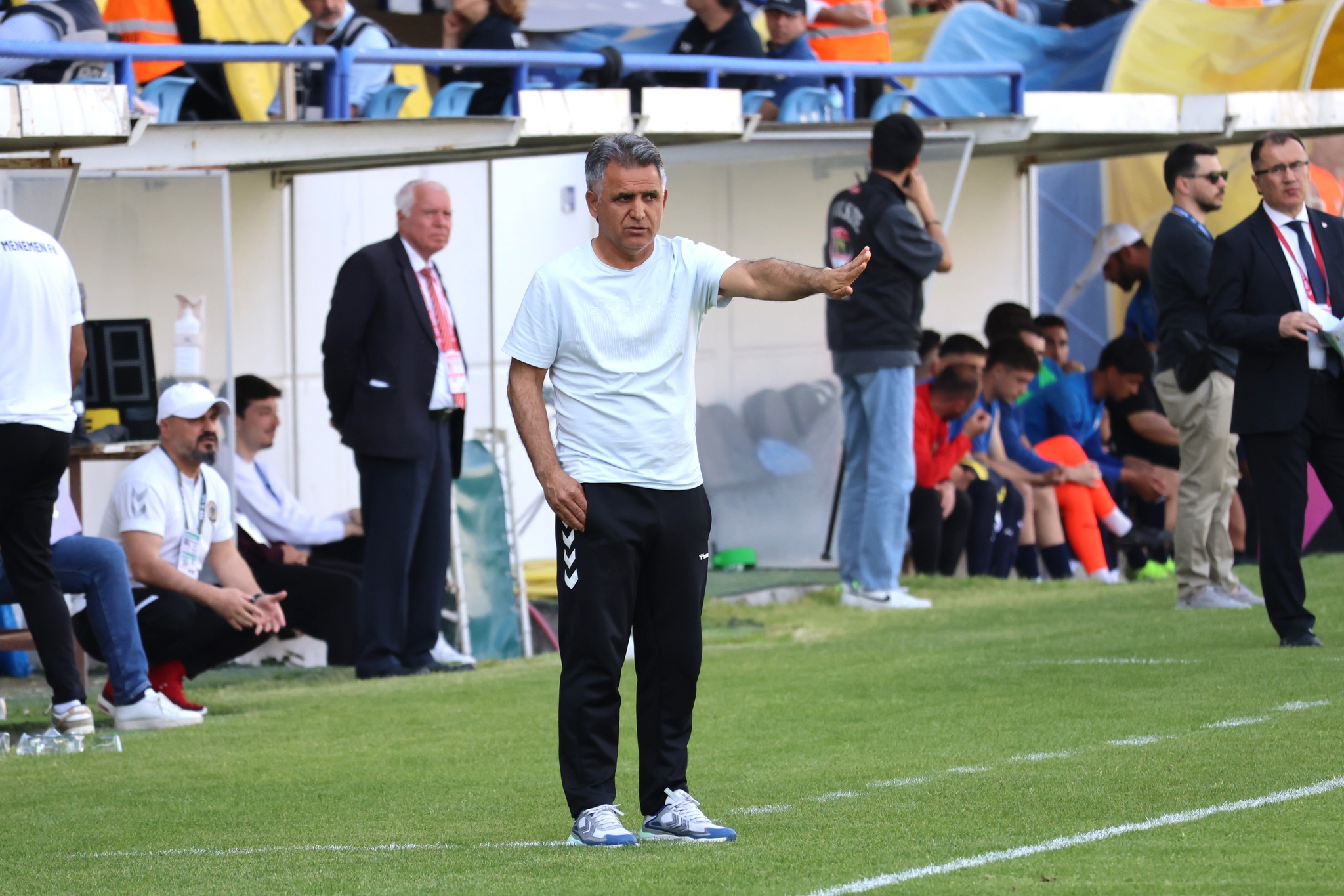 M E N E M E N F K D A P L A Y O F F S E V I N C I 670505 198616