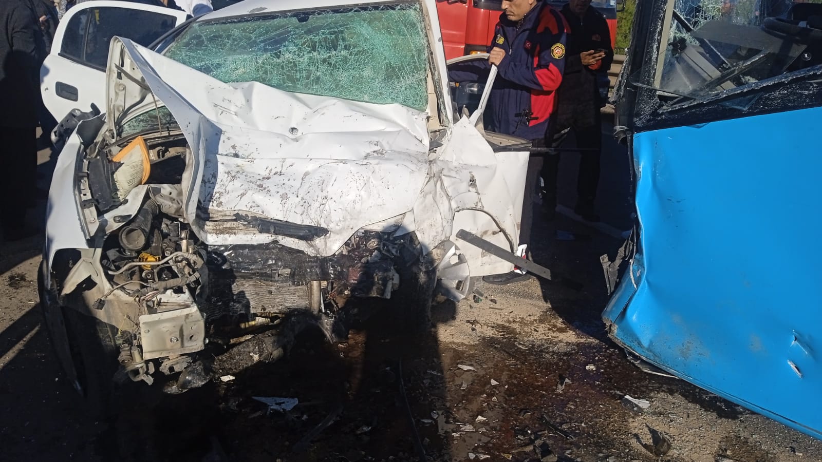 O T O M O B I L I L E B E L E D I Y E O T O B U S U K A F A K A F A Y 663151 196597