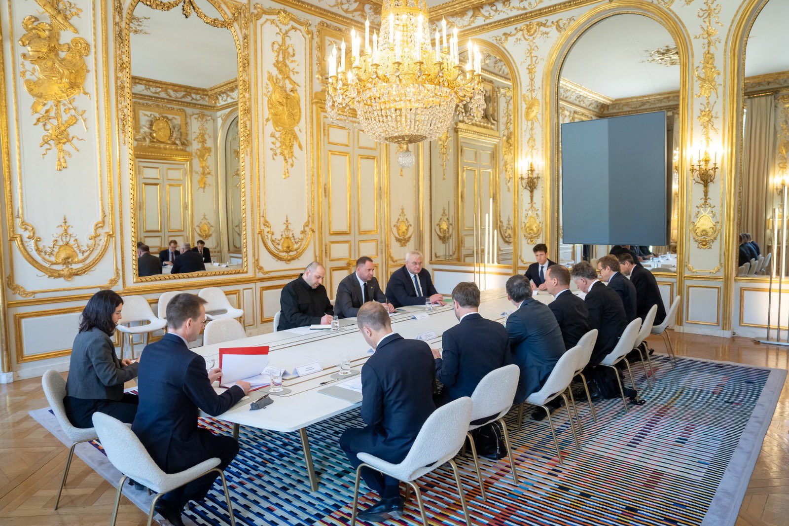 U K R A Y N A D A N A T E S K E S A C I K L A M A S I 665017 197185