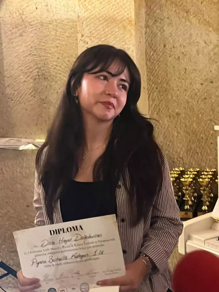 Dicle, Piyano Yarışmasında