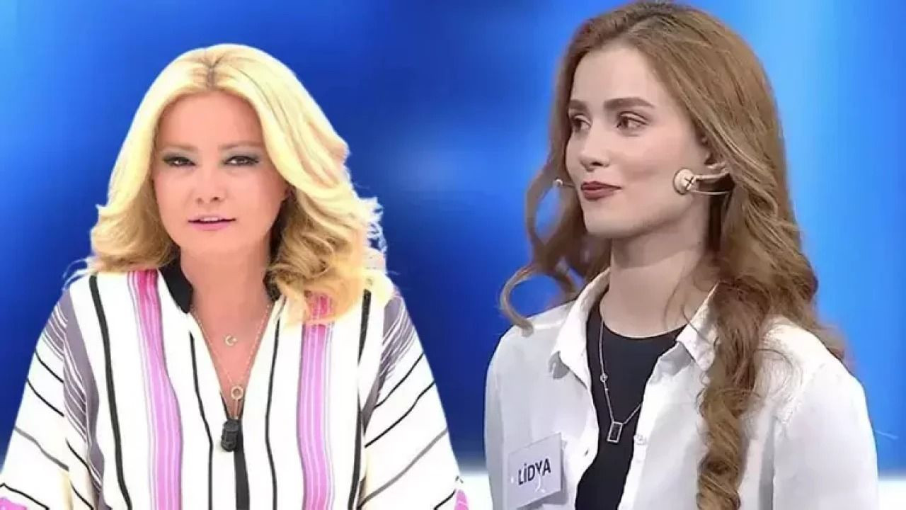 Müge Ve Kızı Lidya