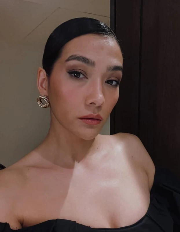 02Aybüke Pusat