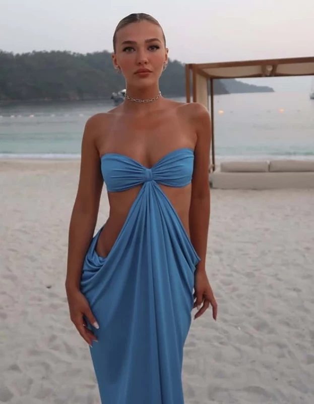 0Melisa Döngel’den Cesur Pozlar!