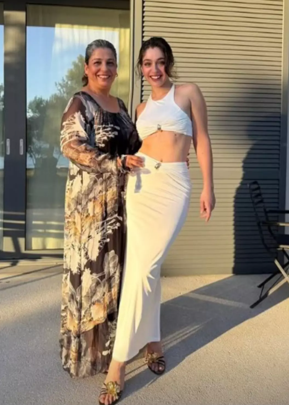 Baysel'in Annesini Görenler Şaşkınlığını Gizleyemedi.