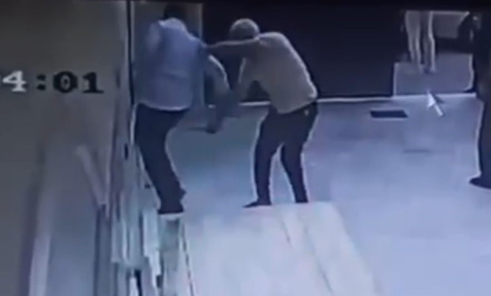 Mersin'de Müezzine Bıçaklı Saldırı