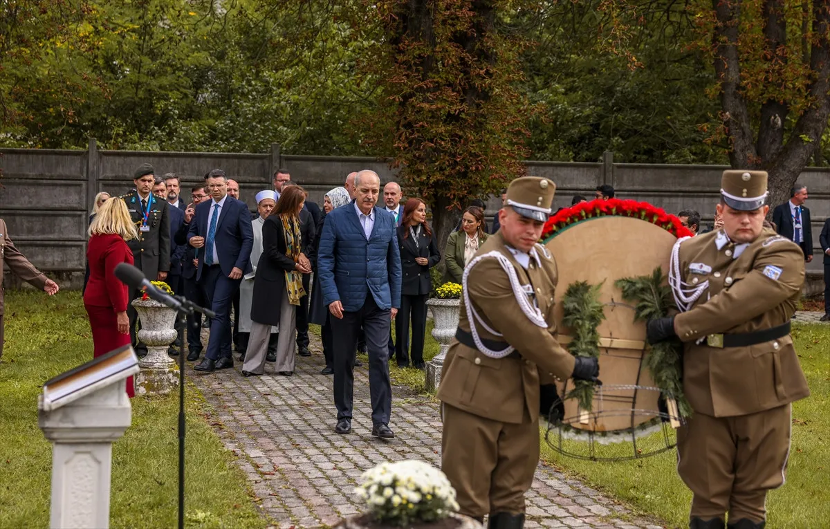 Numan Kurtulmuş'tan, Galiçya Türk Şehitliği'ne Ziyaret