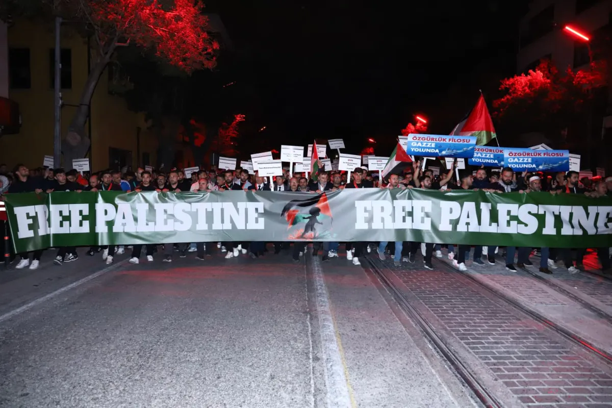 2222Konyalılar Gazze Için Sessiz Eylem Gerçekleştirdi