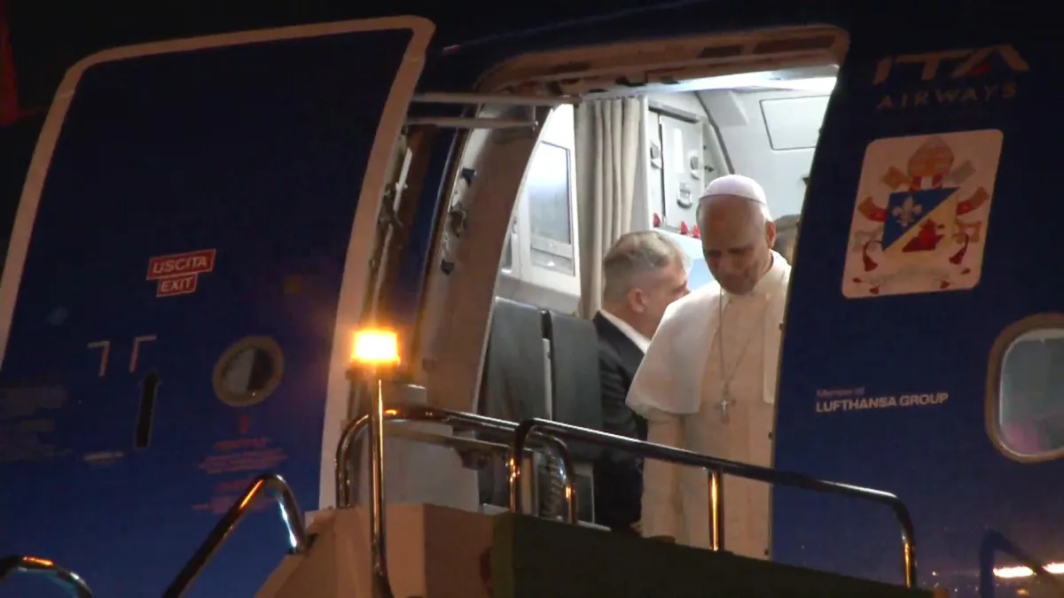 Papa'nın Uçağı Için Güvenlik Güncellemes-1