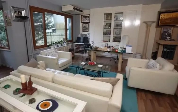 333İşte Usta Sanatçinin Hayran Birakan Evi̇!