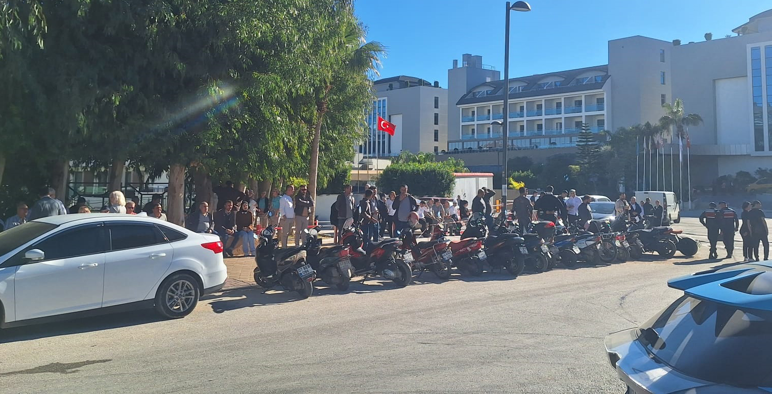 5 Y I L D I Z L I O T E L D E Y A N G I N C I K T I M U S T E R I L 1067579 316789