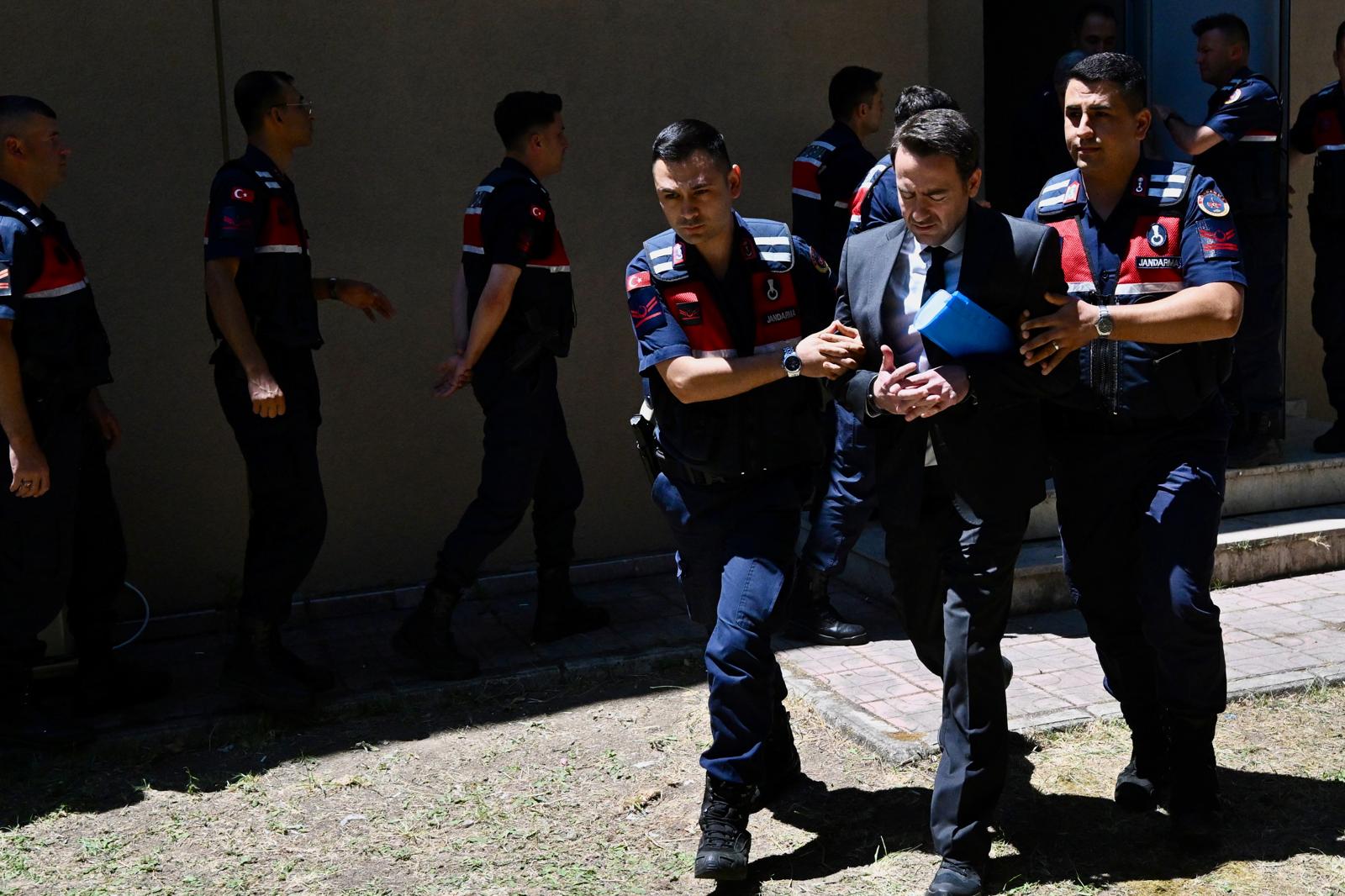 78 K I S I N I N O L D U G U G R A N D K A R T A L O T E L Y A N G 992767 312624