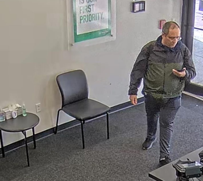 A B D D E B R O W N U N I V E R S I T E S I’ N D E K I S I L A H L I 1070658 317718