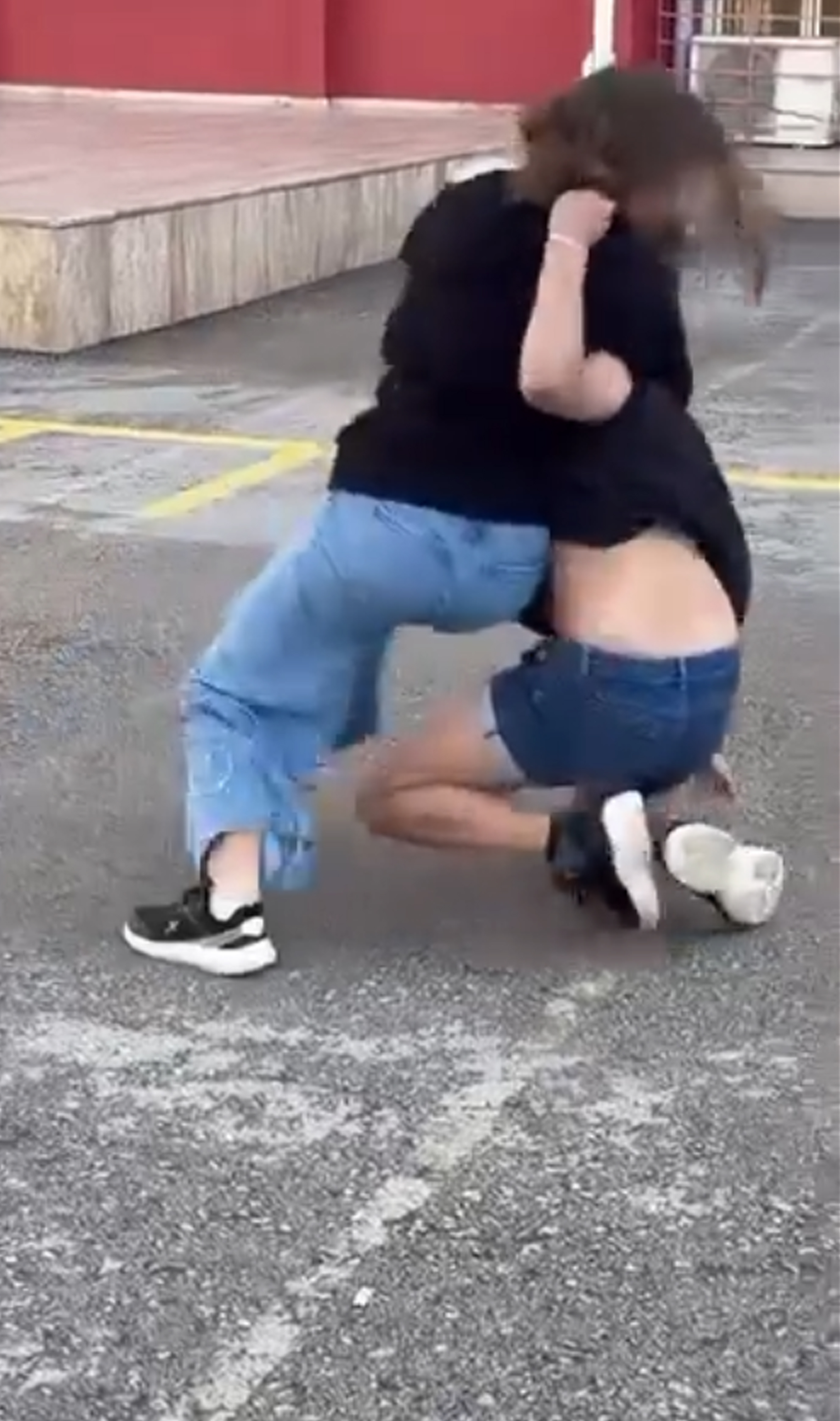 A K R A N L A R I K I Z O G R E N C I Y I T E K M E Y U M R U K D 1045604 310290