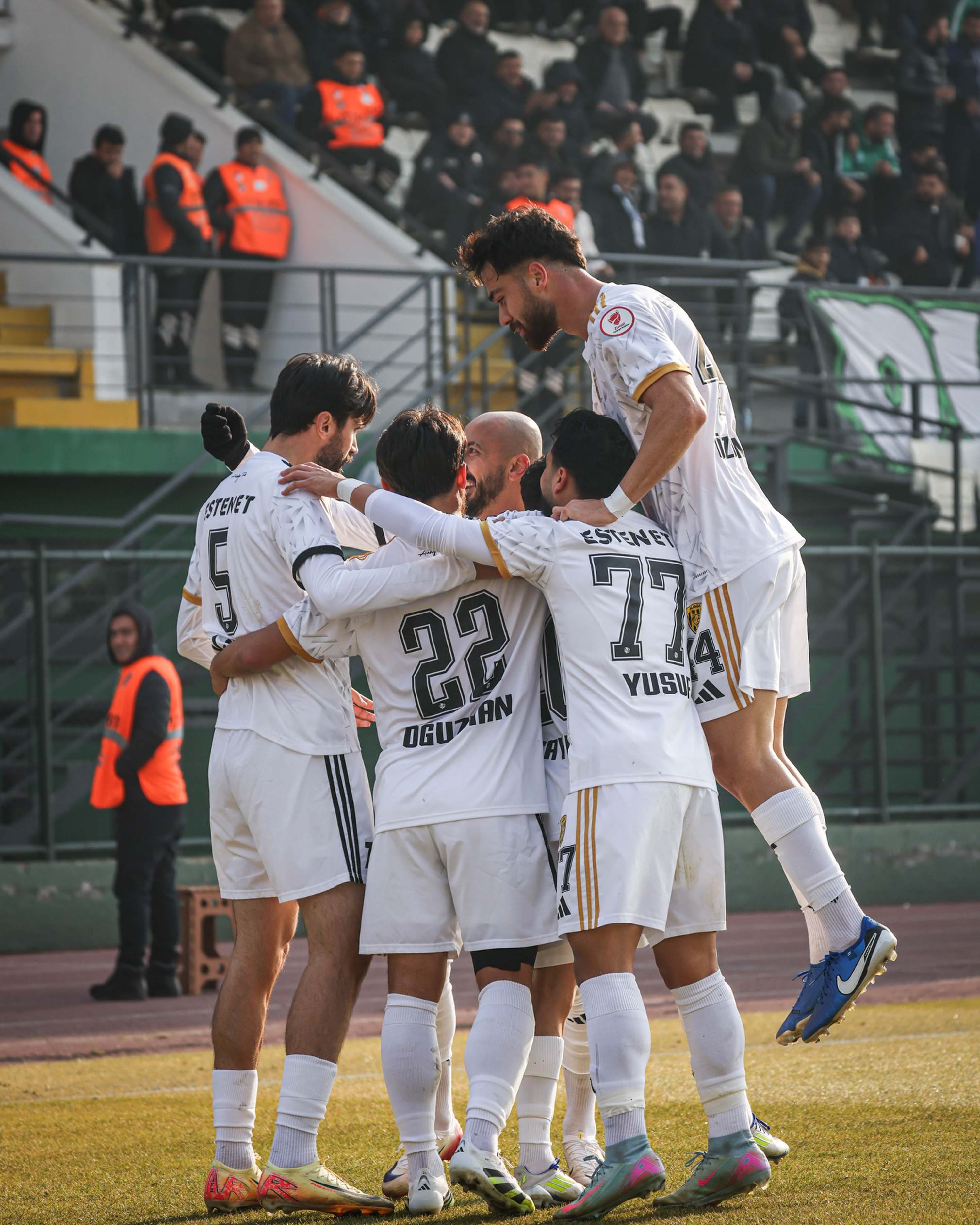 A L I A G A F K K U P A Y A 1 P U A N L A B A S L A D I 1079118 320260