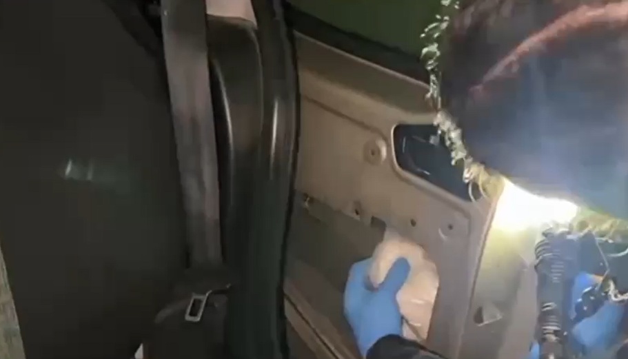 A R A C I N K A P I L A R I N A G I Z L E N M I S K O K A I N I P A K 1052691 312337