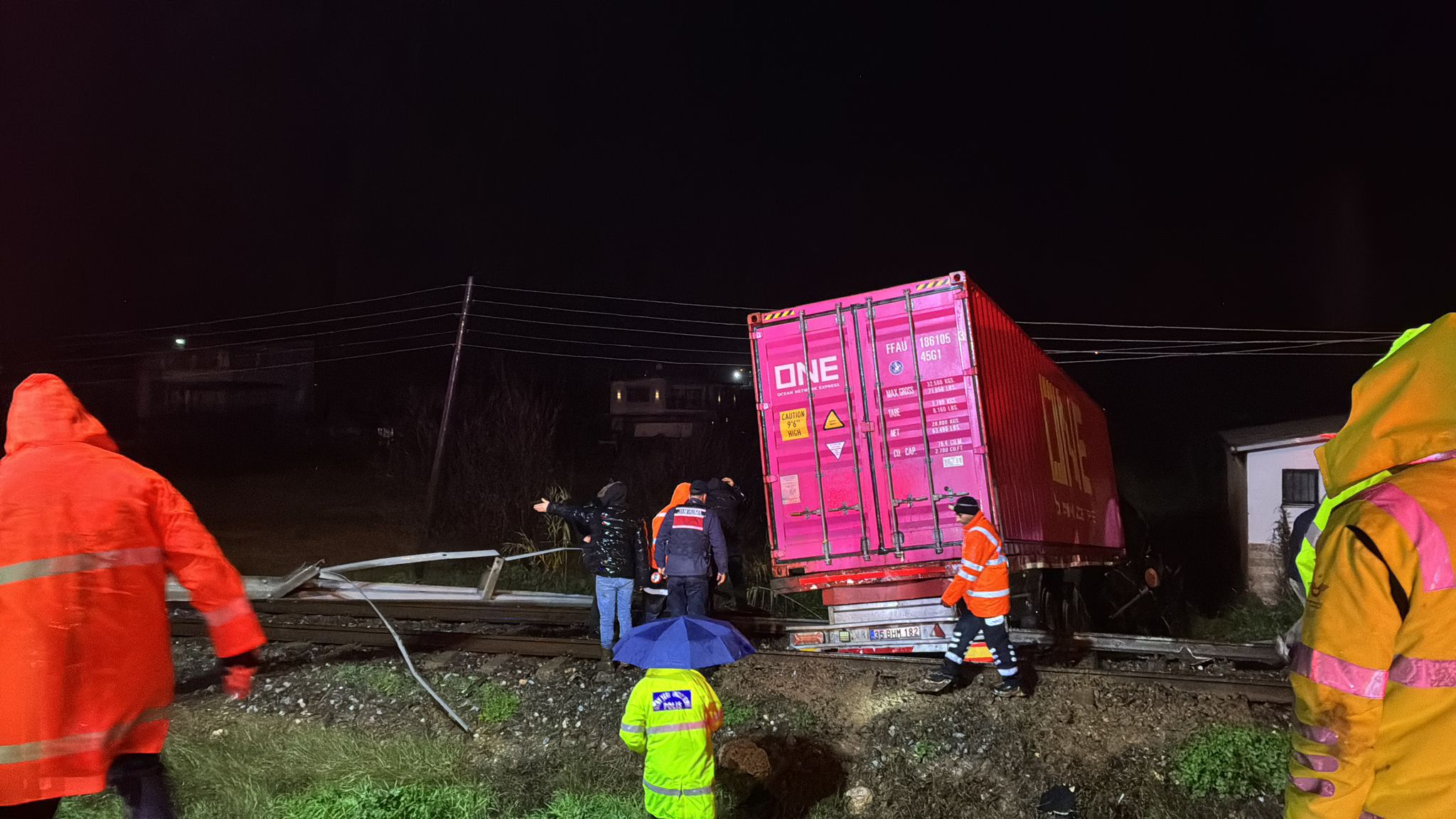 A Y D I N’ D A R A Y L A R A D E V R I L E N T I R’ I N S U R U C U S 1089087 323298