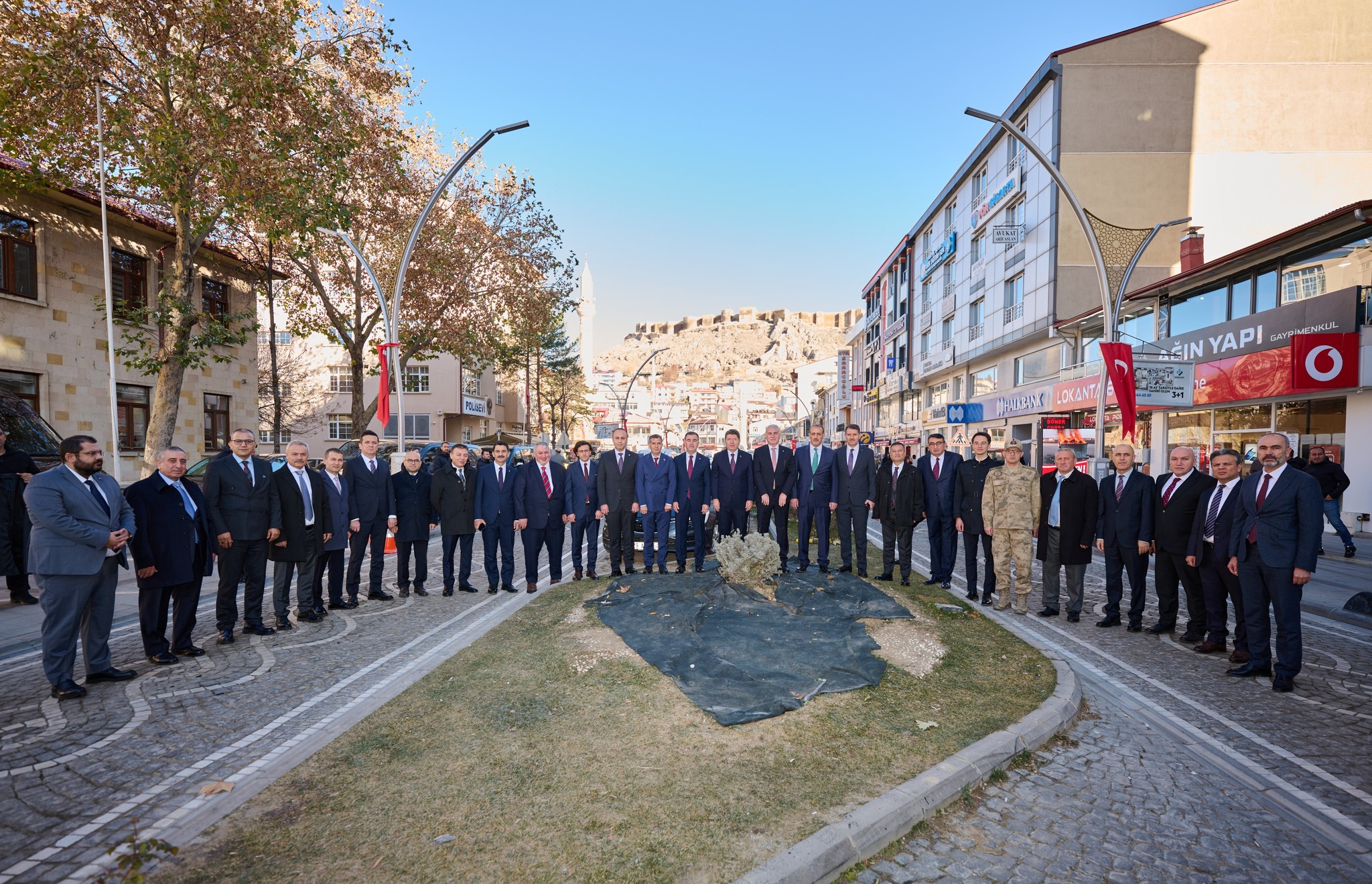 B A K A N T U N C T U R K I Y E Y U Z Y I L I N I A D A L E T I N 1047497 310824