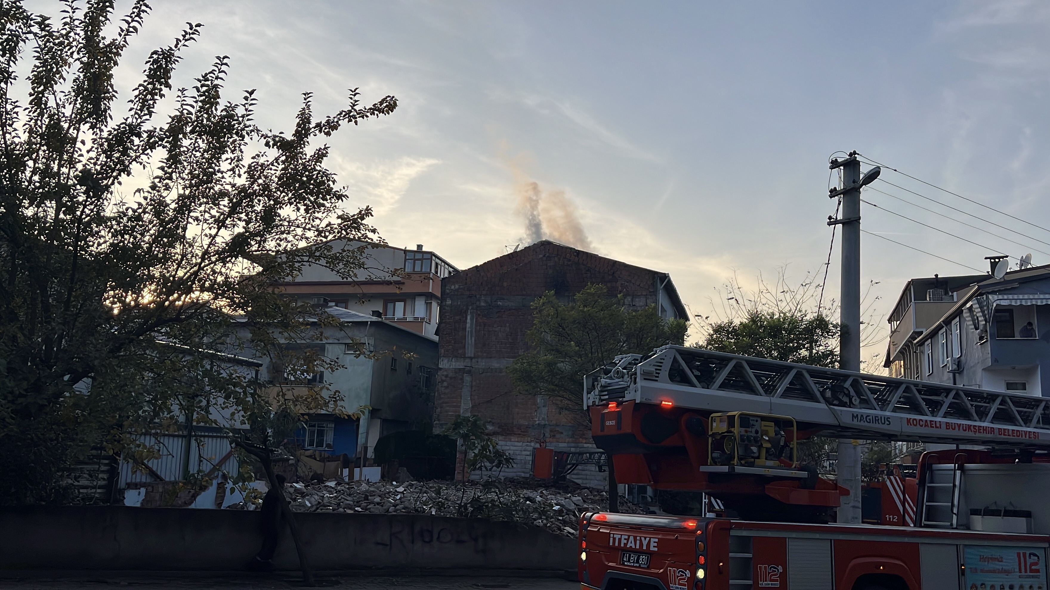 B I N A N I N C A T I S I N D A C I K A N Y A N G I N D A B A B A V E 1044164 309862