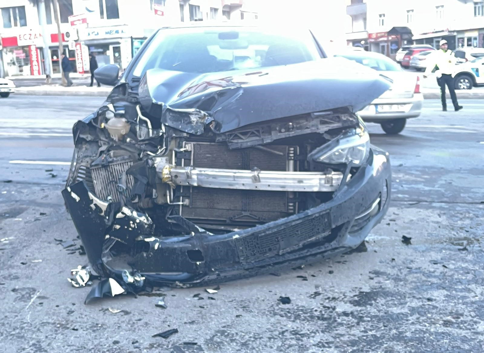 B I T L I S’ T E O T O M O B I L I L E C A R P I S A N M O T O S I K L 1069639 317397