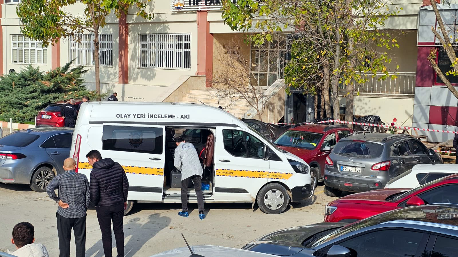 B U R O P E R S O N E L I O L A R A K G O R E V Y A P T I G I U N I V 1047660 310896