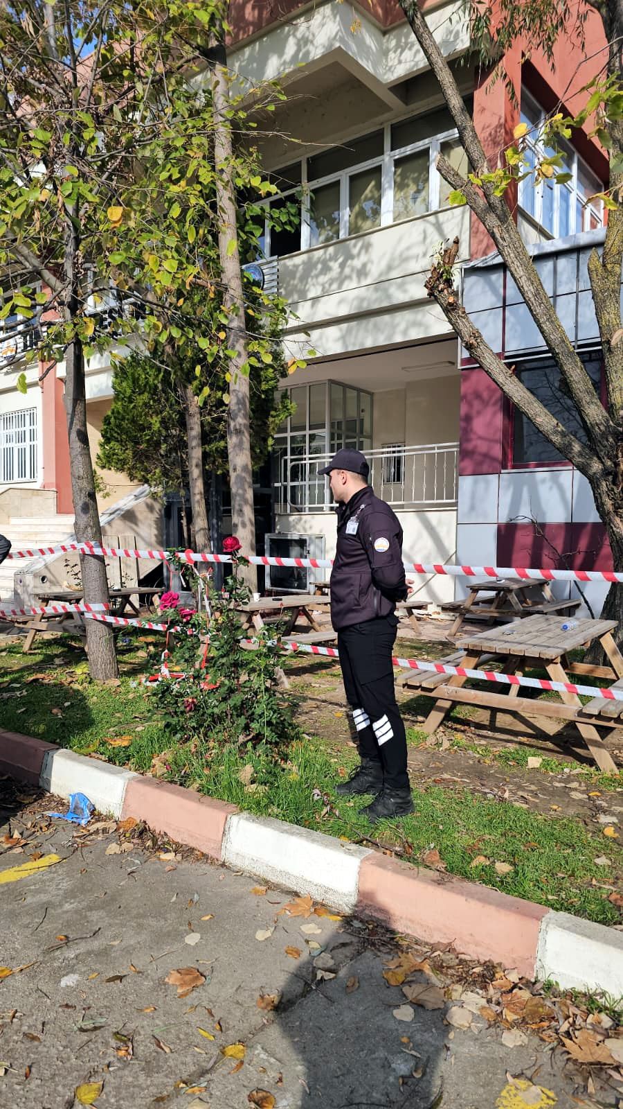 B U R O P E R S O N E L I O L A R A K G O R E V Y A P T I G I U N I V 1047666 310896