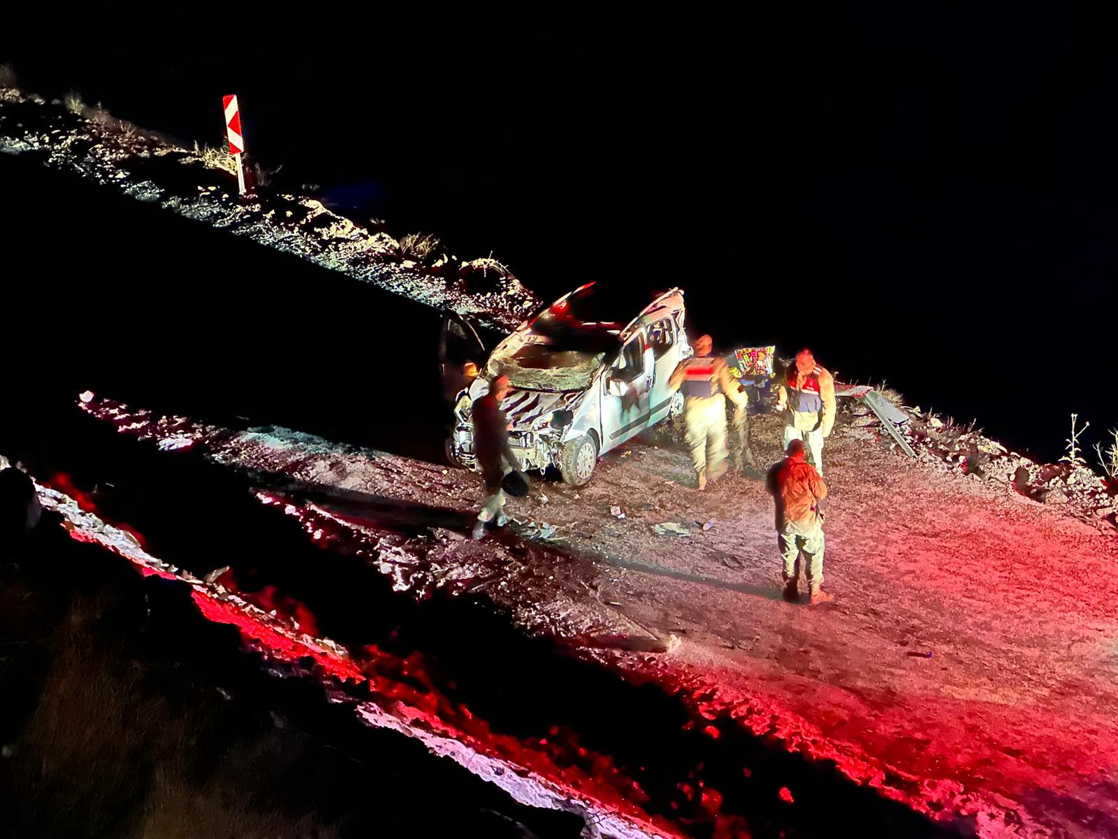 B U Z L A N A N Y O L D A H A F I F T I C A R I A R A C S A R A M P O 1083516 321599