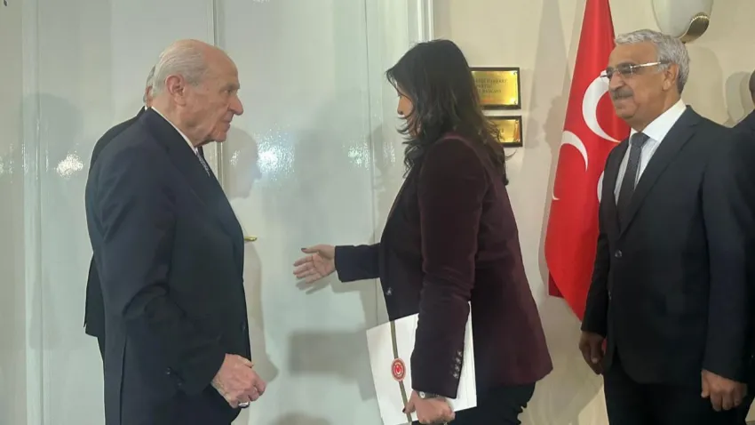 Bahçeli'den 'ikinci aşama' sözleri: 'Her cümlesine imzamı atıyorum'