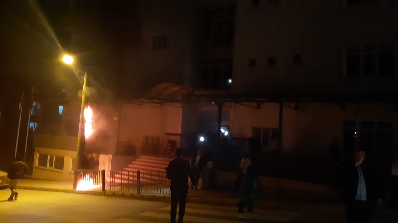 C E M E V I N I N O N U N D E K I T R A F O Y A N D I 1069944 317496