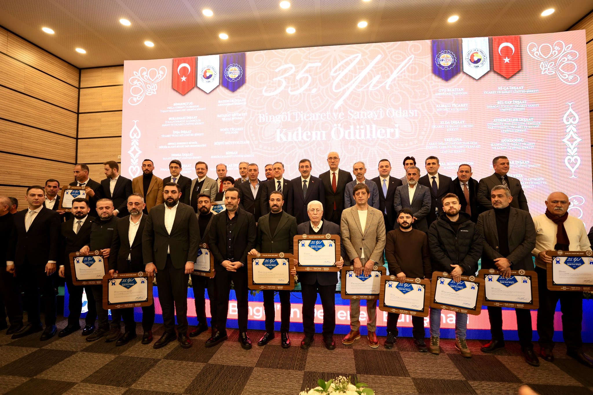 C E V D E T Y I L M A Z 2026 D A R E F O R M L A R A A G I R L I 1088055 322968