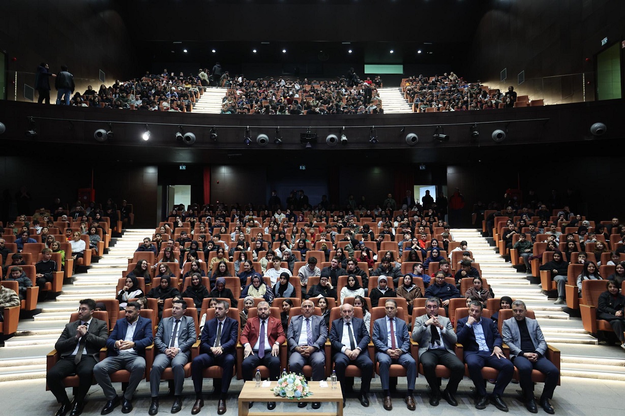 D I J I T A L E G I T I M P L A T F O R M U A R N A K A D E M I T A N I 1074893 318935