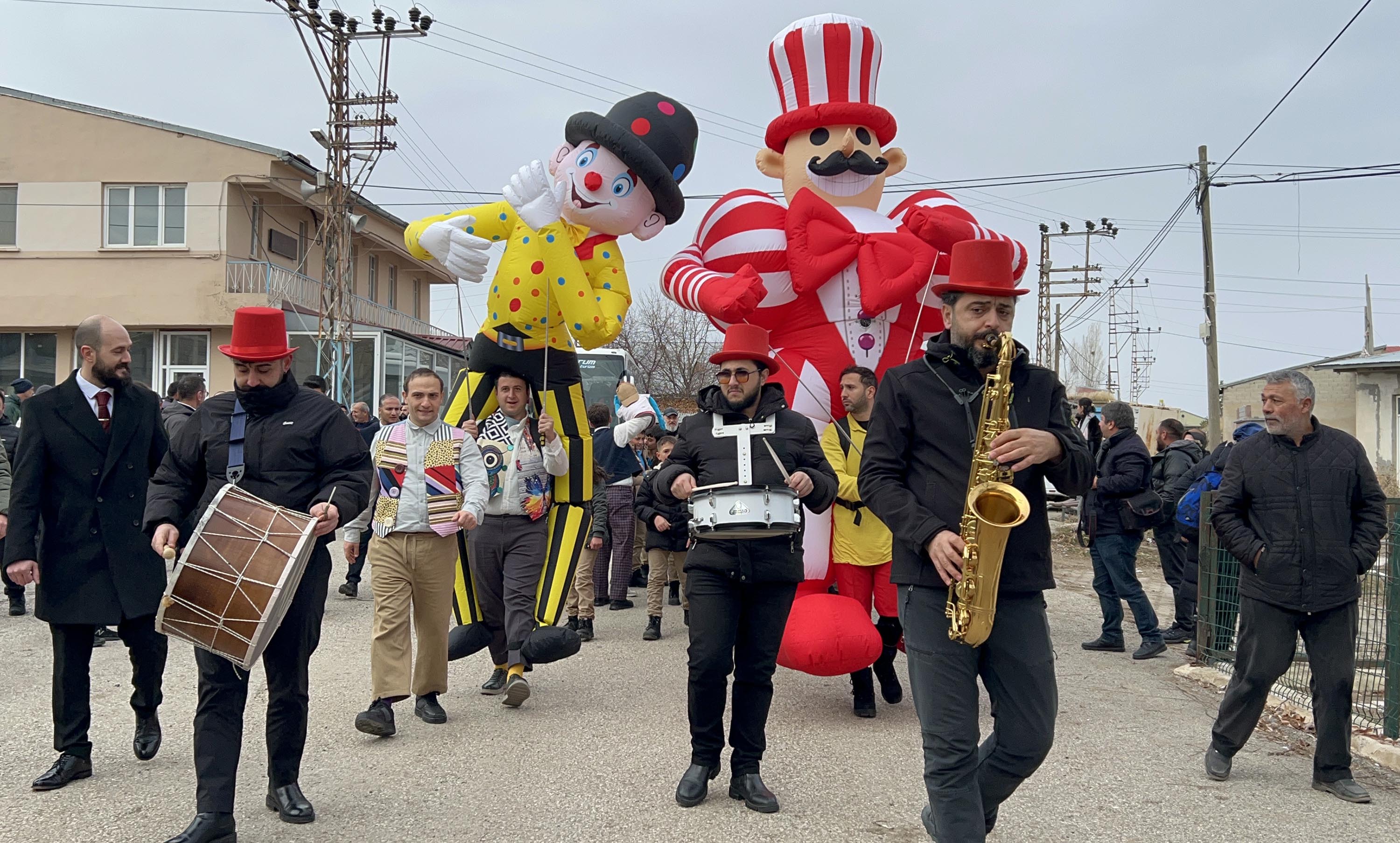 E R Z U R U M D E V L E T T I Y A T R O S U K I R S A L D A K I O G R 1064624 315902