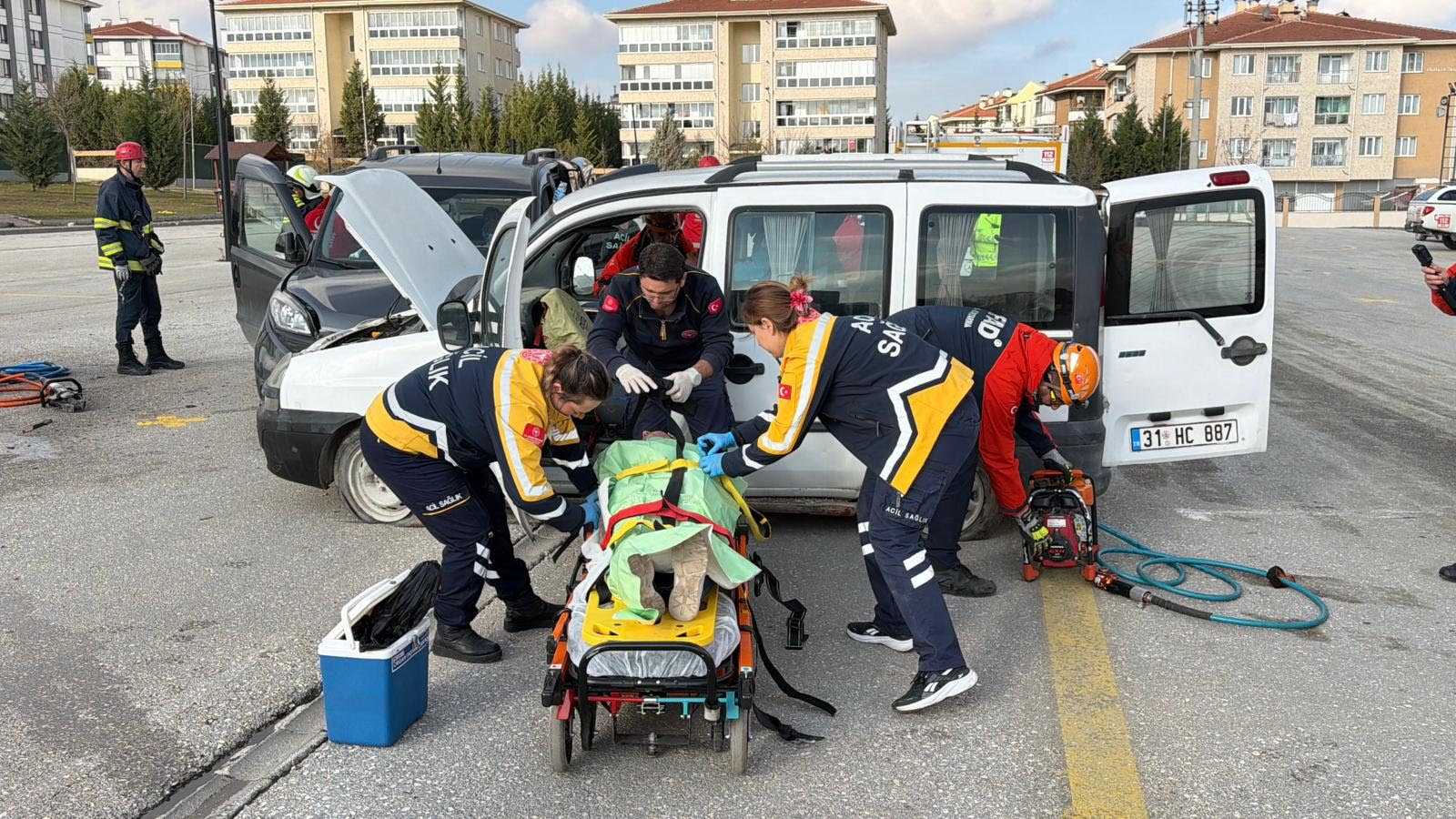 E S K I S E H I R D E Y A R A L A N M A L I T R A F I K K A Z A S I T 1045289 310206