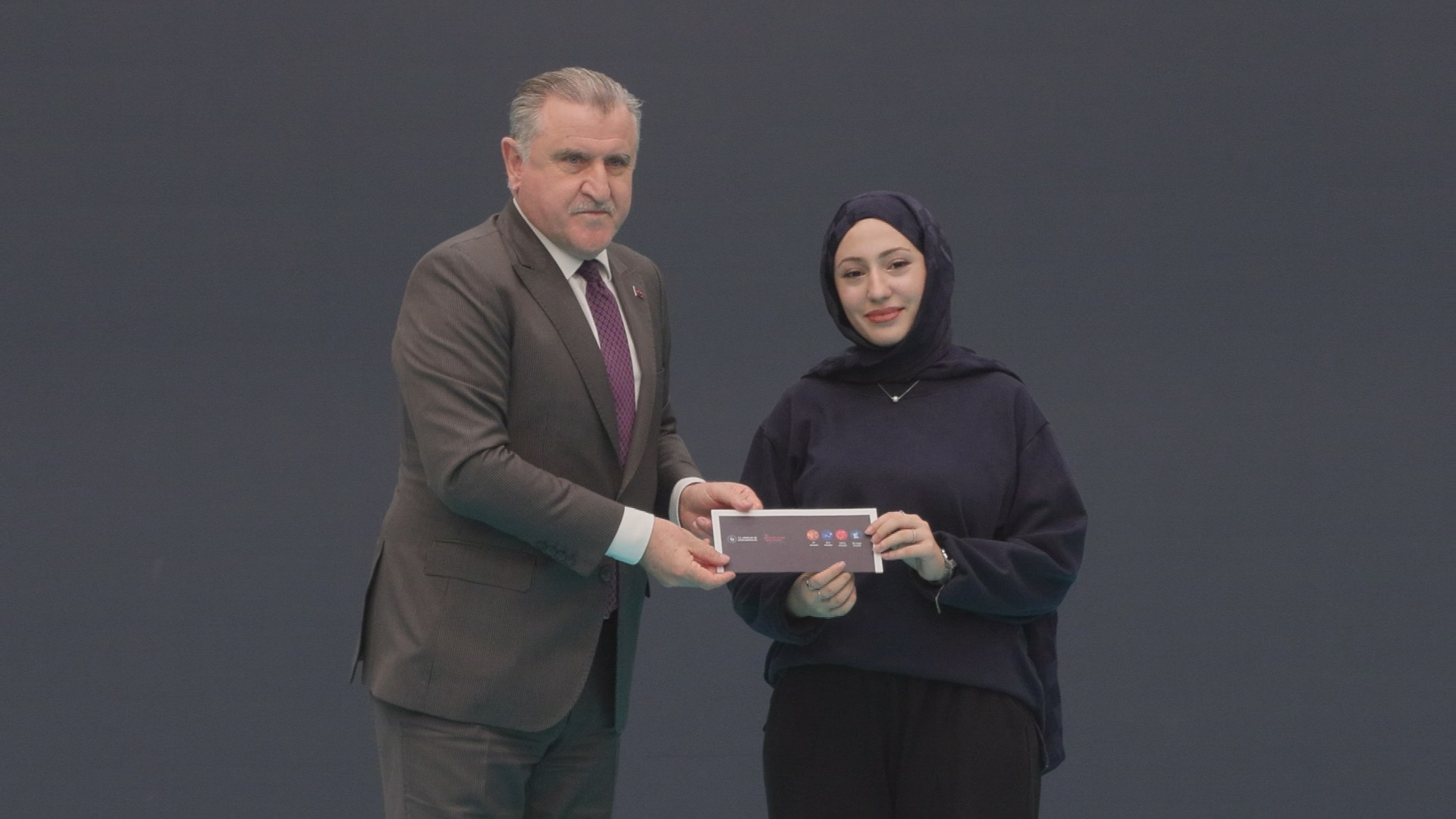 I S T A N B U L B A K A N B A K B U U L K E N I N G E L E C E G 1075027 318966