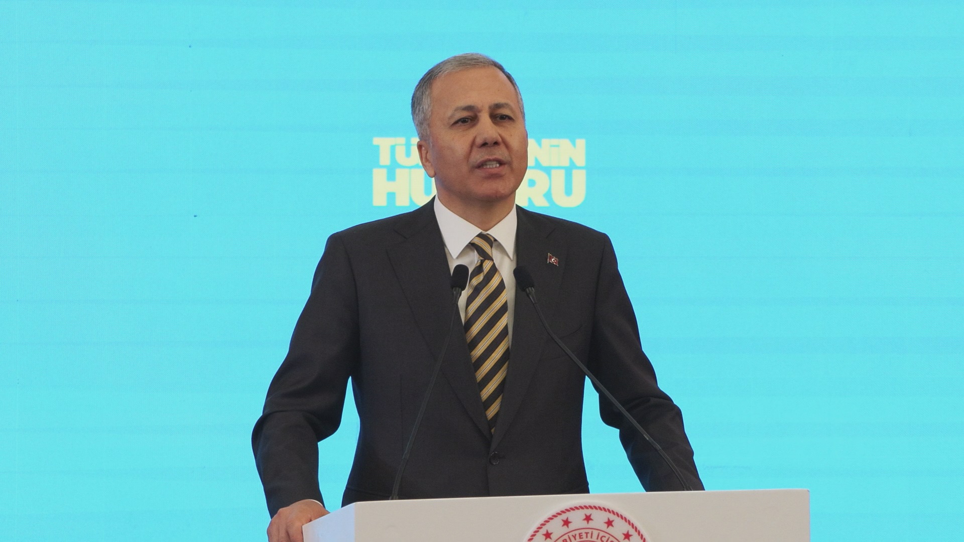 Bakan Yerlikaya: Son 2,5 Yılda 399 Organize Suç Örgütü Çökertildi