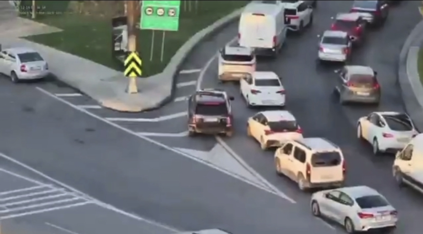 I S T A N B U L B E Y K O Z D A D R O N D E S T E K L I T R A F I 1071372 317924