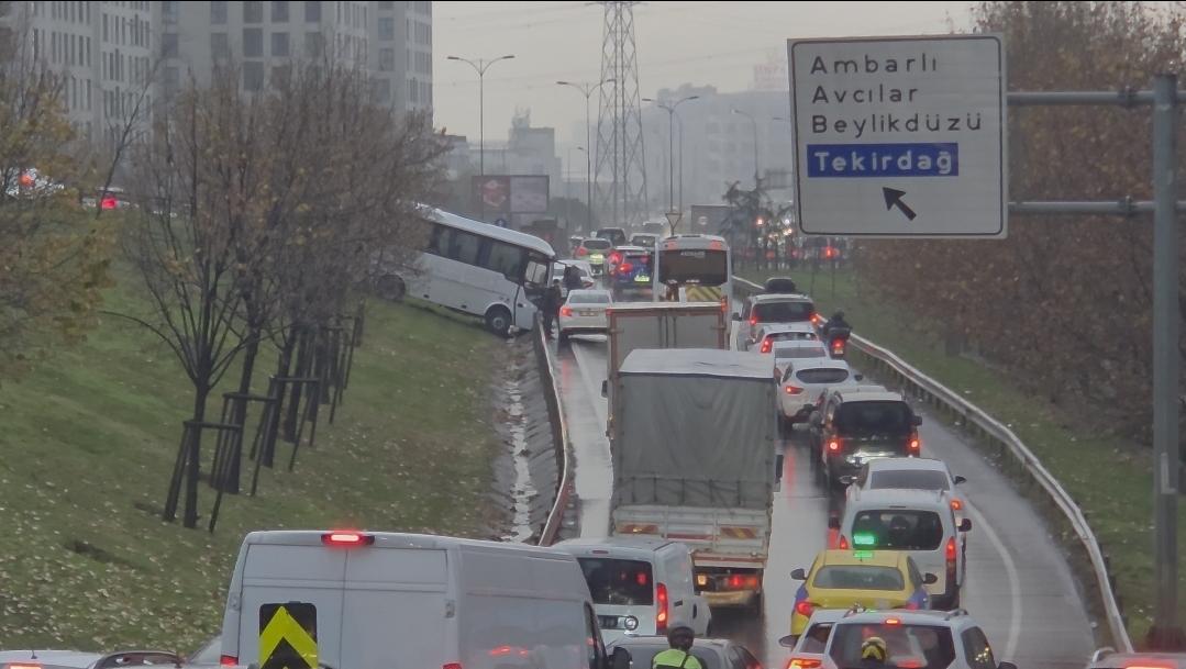 I S T A N B U L E S E N Y U R T’ T A B A R I Y E R L E R E C A R P A N 1074178 318734