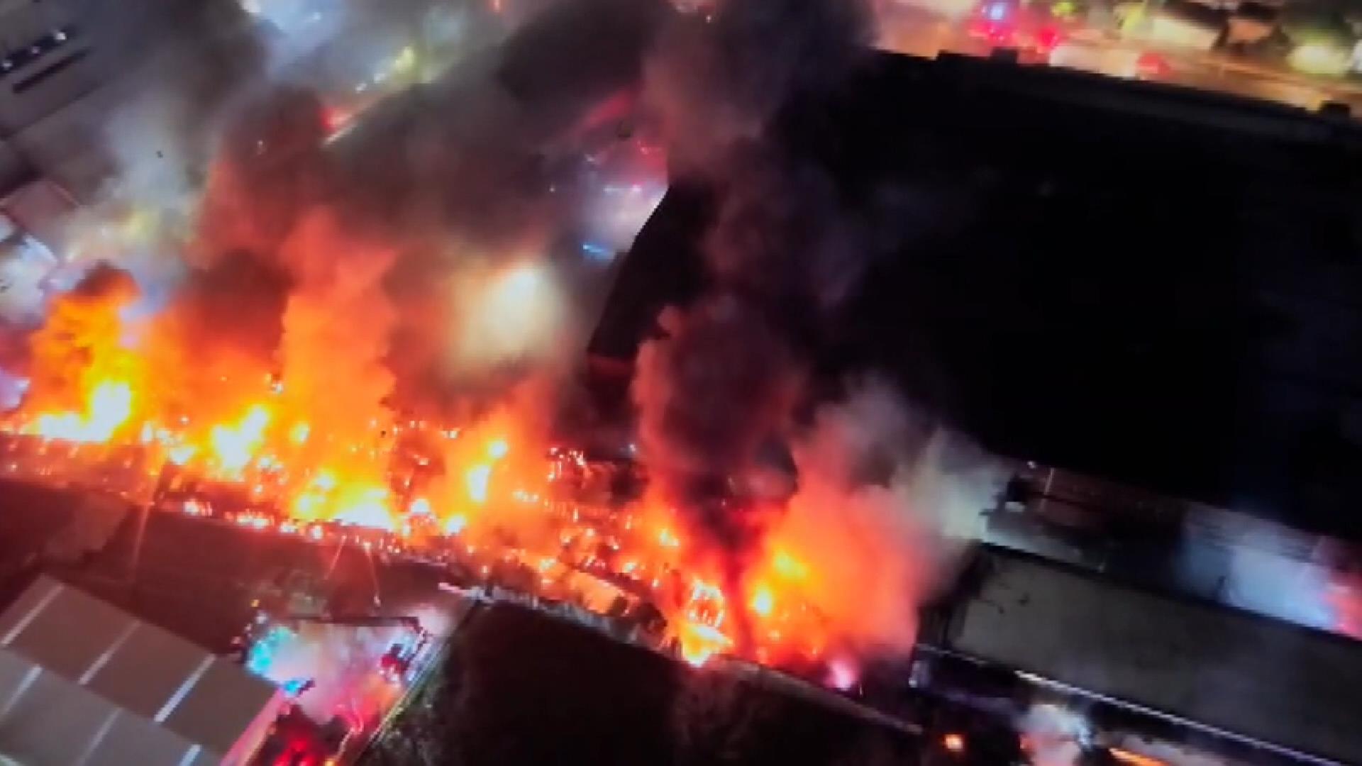 I S T A N B U L E S E N Y U R T T A Y A P I M A L Z E M E L E R I 1089120 323292