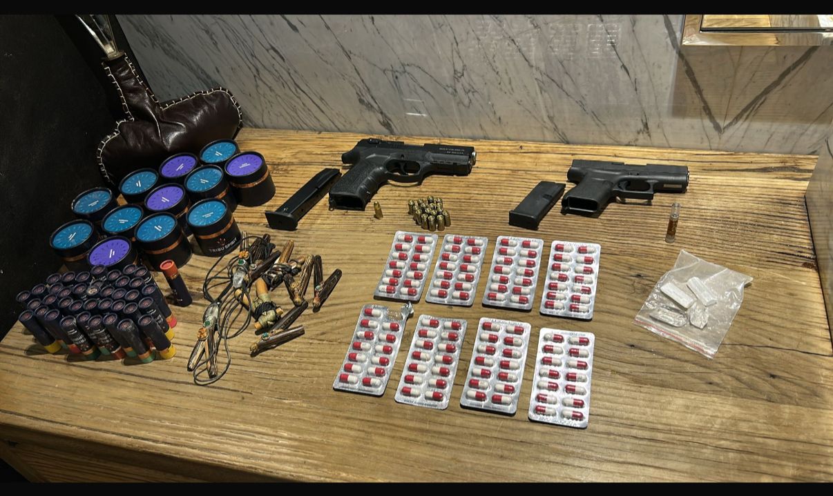 I S T A N B U L G O Z A L T I N A A L I N A N O Y U N C U E Z G I 1070484 317653