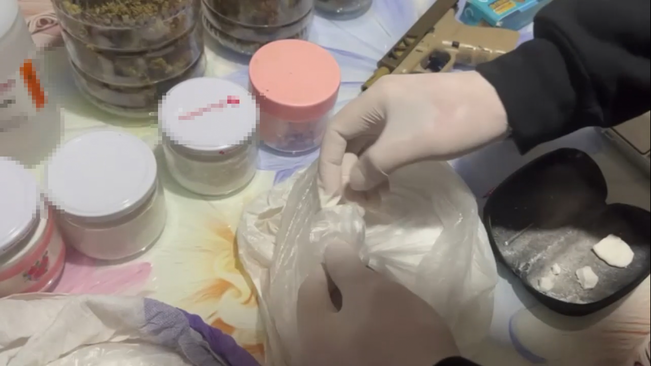 I S T A N B U L K A G I T H A N E’ D E O P E R A S Y O N Y A K L A 1051918 312139