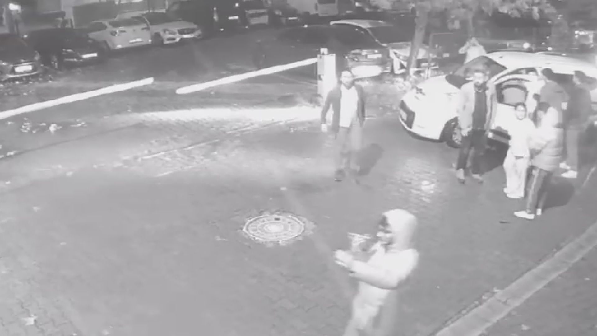 I S T A N B U L P E N D I K T E 2 K I S I Y E C A R P A N A L K 1054206 312807