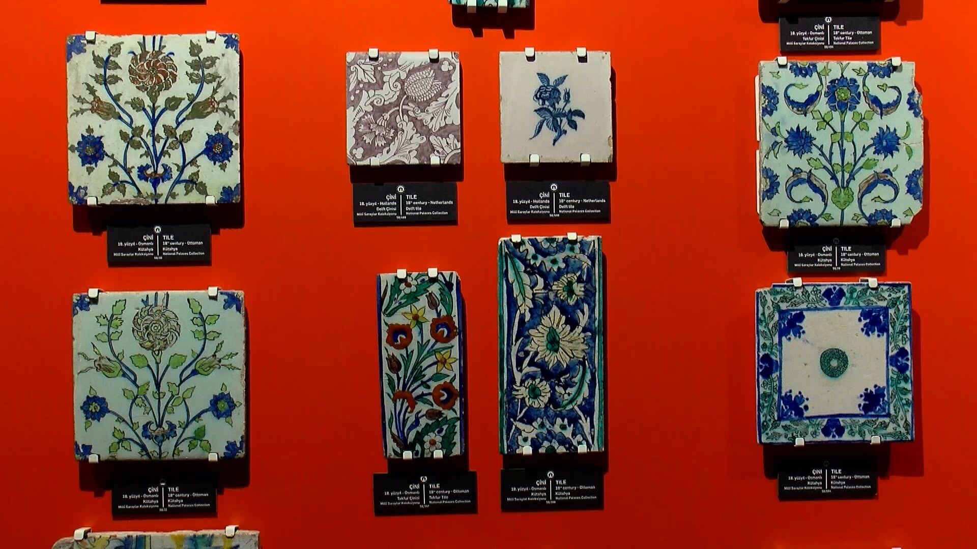 I S T A N B U L T O P K A P I S A R A Y I N D A K I M A B E Y N 1077808 319848