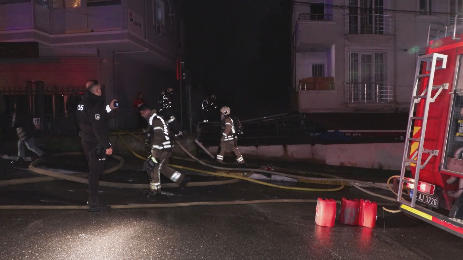 I S T A N B U L U M R A N I Y E D E I S Y E R I N D E C I K A N 1077103 319557