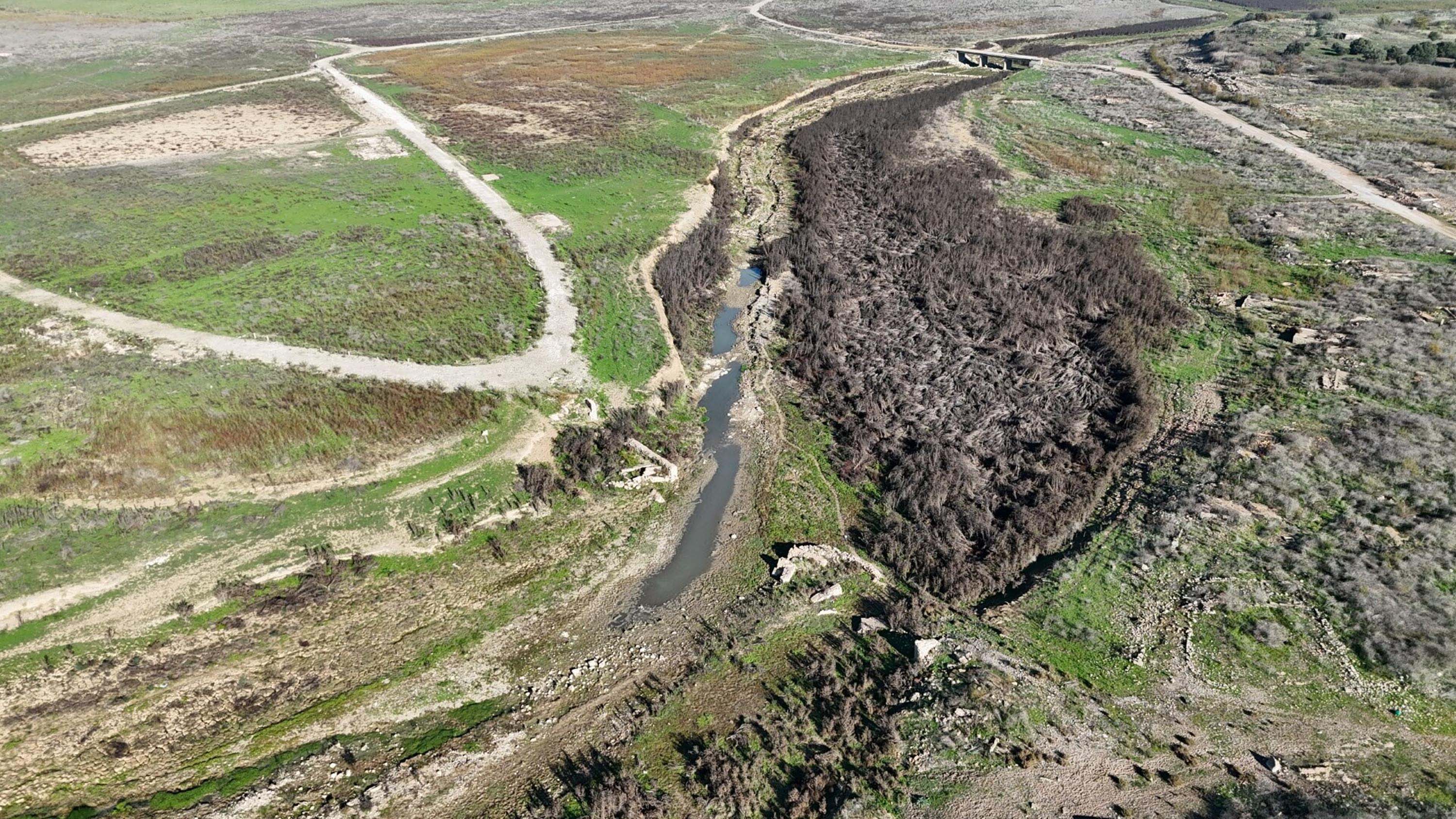 I Z M I R D E S U K E S I N T I L E R I N E Y I L B A S I M O L A S I 1085806 322259