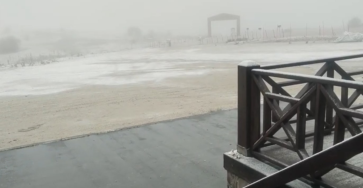 K A R A B U K T E K E L T E P E K A Y A K M E R K E Z I B E Y A Z A 1057584 313872